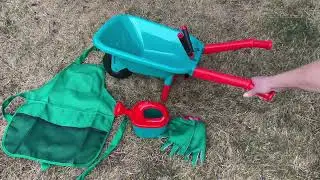 Kids Play Gardening Set #toddlers #gardening #gardeningtoys