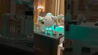Adam shaking up all types of cocktails! #richtechrobotics #tech #automate #innovation #cocktails