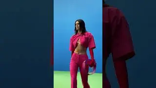 Kendall Jenner Runway In pink💕2021