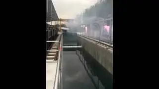 Largest manmade wave in the world in the Delta flume @ Deltares