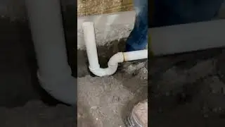 Pouring concrete 💪🏽 #concrete #mud #shower #plumbing #drain #construction #progress #remodel
