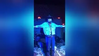 Billy Joe Shaver ft. Guitar Frenchie &ldquo;Live Forever&rdquo; Live at Arlyn Studios in Austin, TX! 🇺🇸
