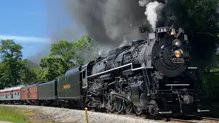 NPR 765 entering Hillsdale with another NPR sd9 at the end ￼