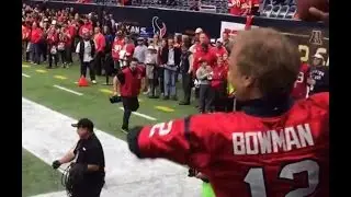 JJ Watt catches a pass from Bowman at the NFL Playoffs