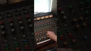 MPC3000 - Behringer RD8 RD6 TD3 yamaha dx100 rx5 Emu Planet Phatt MicroKorg & more Synths Tascam M30