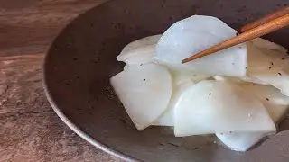 A Fresh Bite You&rsquo;ll Want Again and Again | Simple Turnip Salad かぶのサラダ