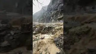 Dağlıca yolunda sel: Yol ara&ccedil; trafiğine kapatıldı