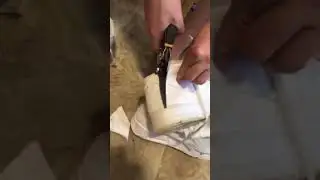 Cutting AF1 mid, sneaker destruction