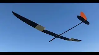NAN Explorer BF slope soaring (and hovering) at Haresfield Beacon, UK.