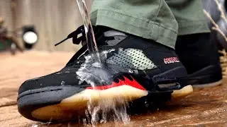 Тест на воде Wmns Air Jordan 5 Retro GORE-TEX &laquo;Off-Noir&raquo; на ногах