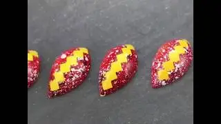 Chocolate Master Class-How to airbrush chocolate bonbons using Refined Designs Chocolate transfers.