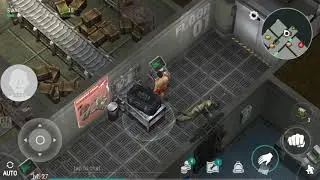 Last day on earth opening the combat gear box! Soooo many weapons!