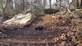 Axial Yeti Jr. 1/18 first run on the track