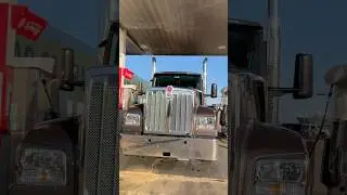 Fill up for customer pickup day! ⛽️ #kenworth #trucking #semitrailer #semitruck #kenworthtrucks