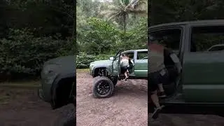 Roadtrip fun & short people problems 🤣 #funnyvideo #makingmemories #travelfun #roadtriptips #holiday