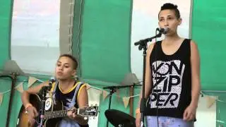 Xylaroo - 'Track-a-lackin' - Live at Smugglers Festival 2013