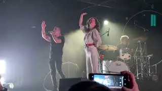Future Islands - Shadows with Olivia Rose (Live in Dallas) 9-28-2024