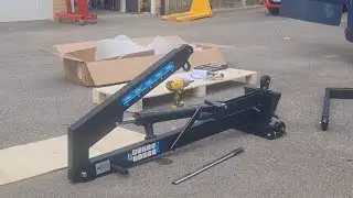 Sealey - PFC101S - Viking Industrial Engine Crane 1 Tonne: Unboxing and Assembly @sealeytools