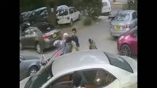 Karachi Car Snatching Robbery CCTV