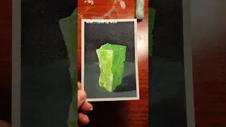 Painting a little emerald block for fun #art #gouache #painting