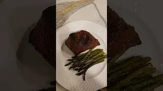 Nightly gainzzz #delicious #dinner #tritip #asparagus