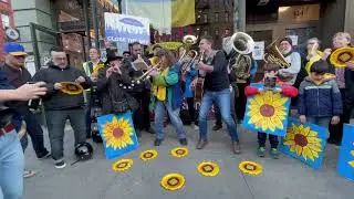 Glory to Ukraine --HONK & people & Stephan Said (tequila minsky)
