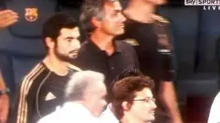 Mourinho Poking Barca Coach In The Eye.. LOL