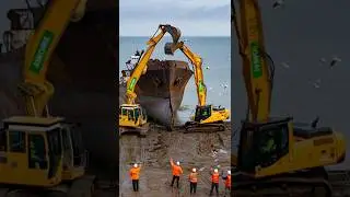 Two Excavators Made the Ship Collapse! 💥🚢 #excavator #ship #building #ocean #working