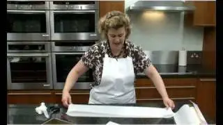 How to line a square cake tin