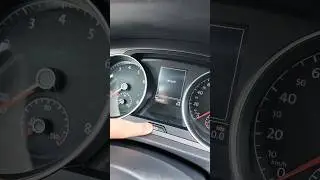Wie &uuml;berpr&uuml;fe ich den Batteriestatus in einem Volkswagen 7?