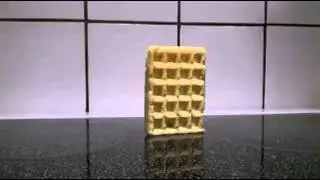 Waffel f&auml;llt um.