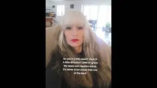 Going Gray and owning it  #stayunique #beyourself #naturalgrayhair #naturalwhitehair #silversisters