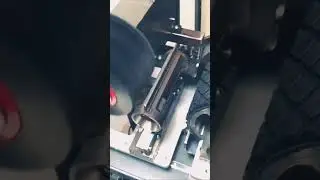 Či&scaron;těn&iacute; povrchu d&iacute;lu kart&aacute;čov&aacute;n&iacute;m 🔝#abrasiv #speed #machine #tools #best #fast #cleaning #metal