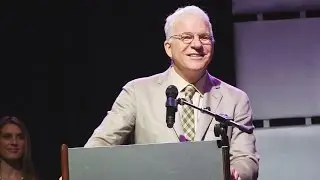 P2 - Steve Martin accepts the 2015 IBMA Distinguished Achievement Award