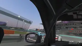 Gran Turismo 7 carrera semanal VR2 Yas marina bendita locura
