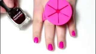 Tweexy: Wearable Nail Polish Bottle Holder (+ How I Polish My Nails!)