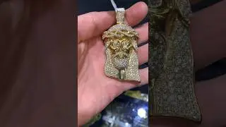 4&rdquo; Huge 14k Jesus Piece Pendant On Body🔥VS Diamonds 💎Kanye #gold #diamond #jesus #cuban #ice