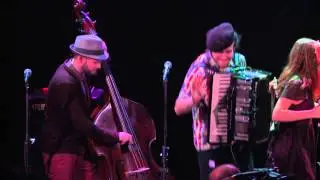 VOILA feat Hot sisters - Casanova boys (live 2013)