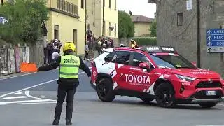 Cortona. Giro d'Italia 2025. Passaggio a Camucia di Cortona, 18 maggio 2025