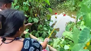 Fishing Video || A village boy and lady fishing in well || Lady Fishing video