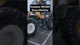 Heavy Machinery Komatsu Snow Loader #shorts #snow #winter #construction #komatsu #driver #operator