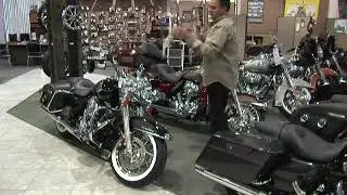 How to Put a Quick Detach Windshield on a Harley