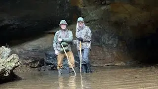 A Winter Hike at Conkles Hollow