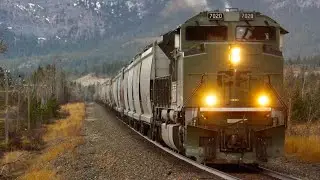 RARE!!!! CP NAVY Veteran SD70ACu #7020 leading!!! CP 7020 and CN 2946 lead CP 6-300 east at Seebe AB