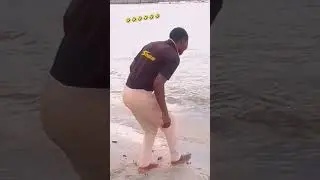 MIMI SIKU YA KWANZA KUFIKA BAHARINI🤣🤣🤣🤣🤣🤣🤣🤣🤣🤣🤣🤣🤣🤣🤣🤣🤣😂 #trending #comedy#funny