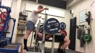 140kg