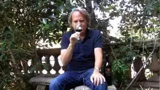 Wolfgang Puck's Cabernet -- James Suckling -- JamesSuckling.com