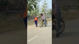 Viom Ne Yeh kaise kiya ?￼😂😂 #funny #comedy #youtubeshorts #cutebaby #shortsfeed #viralvideo