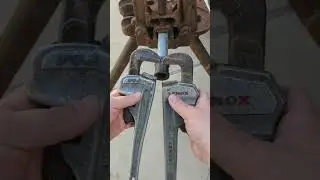 How To Use Pipe Wrenches. #republicplumbing #plumbing #plumber #howto #diy #pipe #wrench