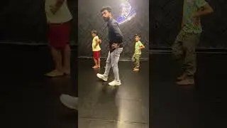 Kids dance classes #shortvideo #dance #garba #dancechoreography #kidsvideo #kidsdance #kidsvideo